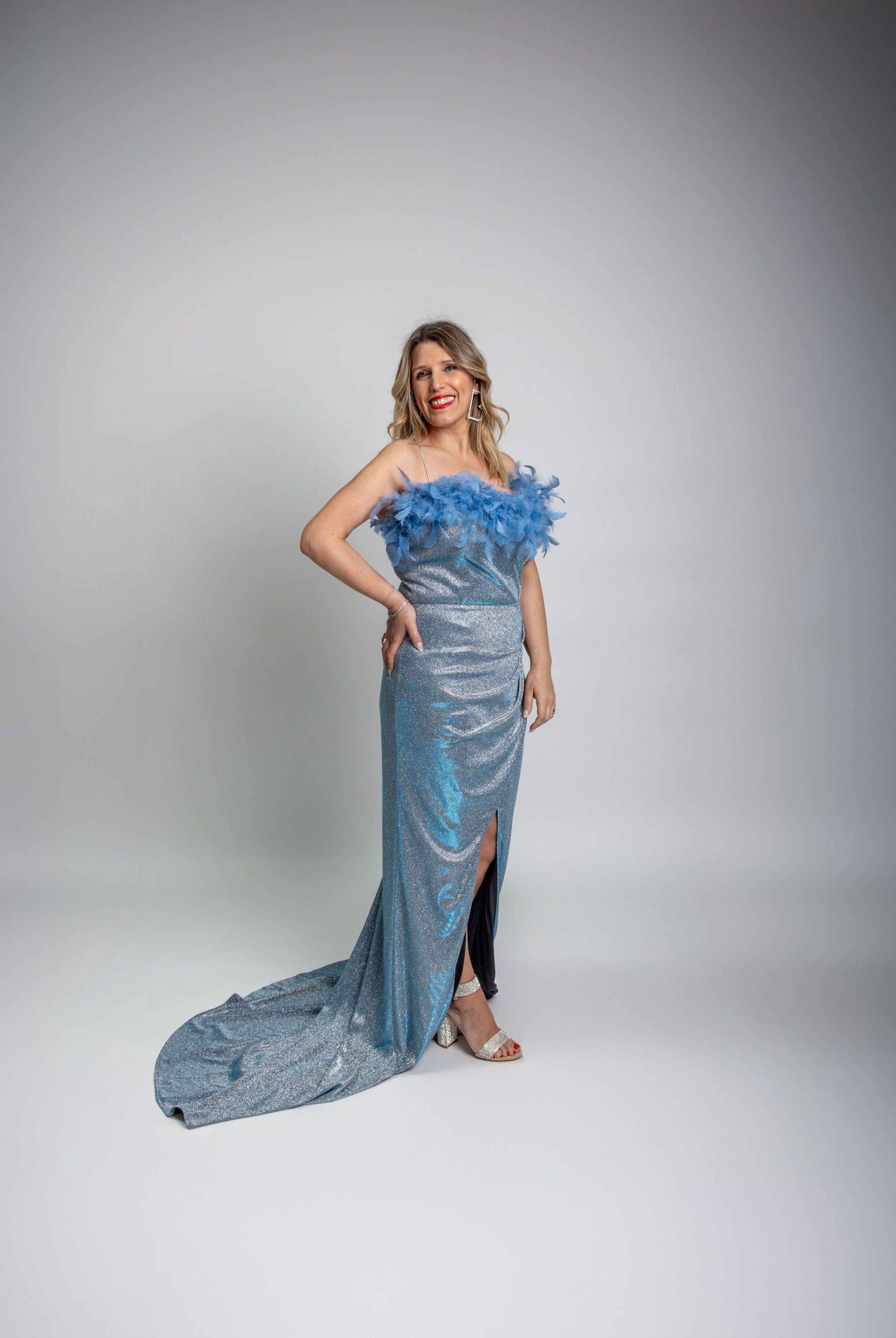 VESTIDO PARTENZA LONGO LUREX DEC PLUMAS - Carla Valente