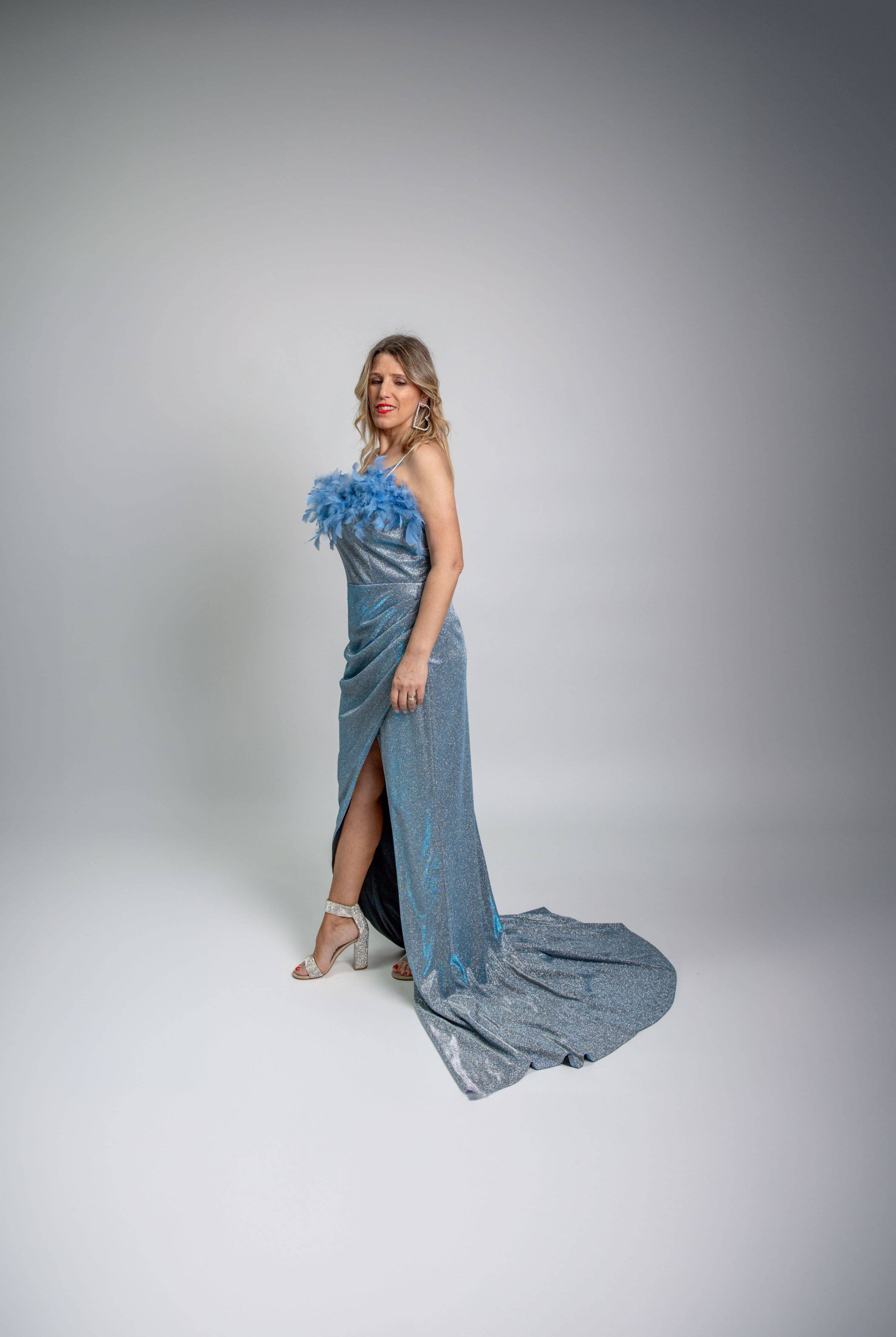 VESTIDO PARTENZA LONGO LUREX DEC PLUMAS - Carla Valente