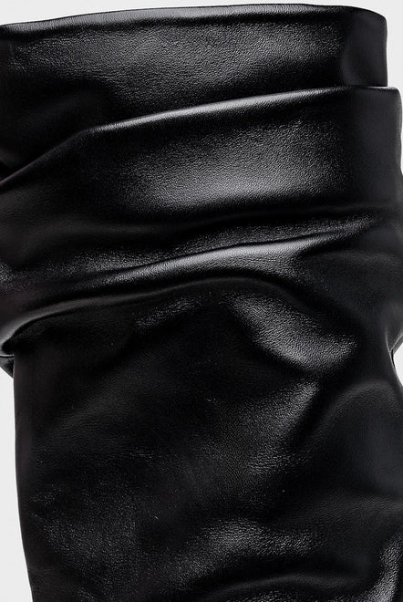 BOTA CARRANO SLOUCHY CANO LONGO - Carla Valente