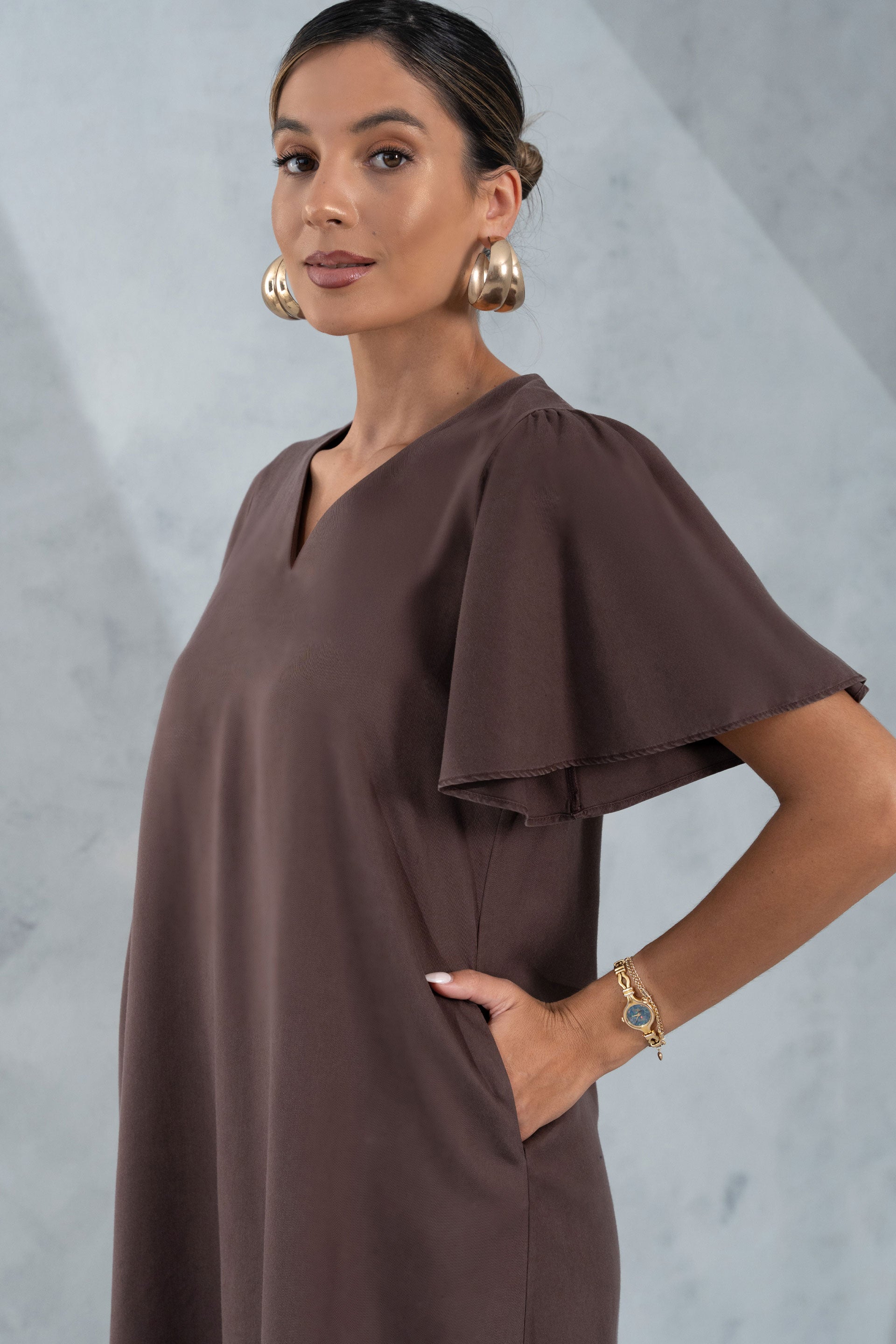 VESTIDO FERRACHE CURTO FLUÍDO COM MANGA EM FOLHO - Carla Valente
