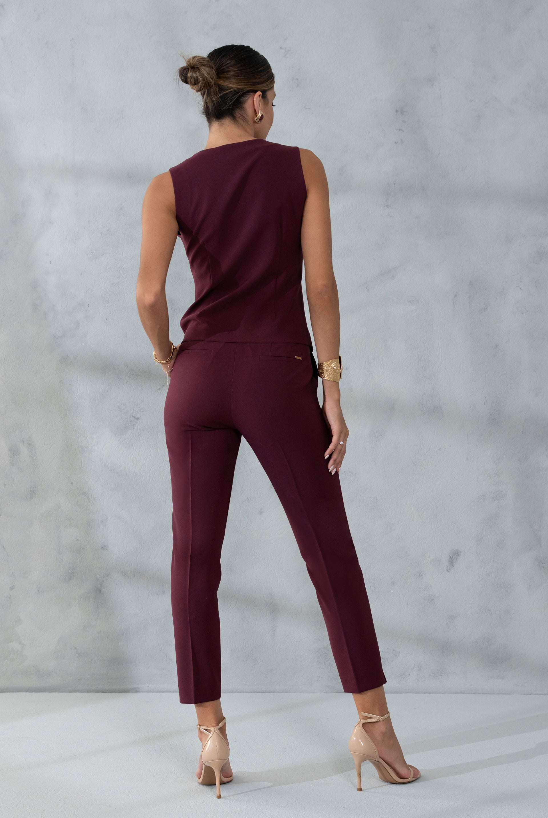 CALÇA FERRACHE CLÁSSICA DE CINTURA SUBIDA COM ELÁSTICO - Carla Valente