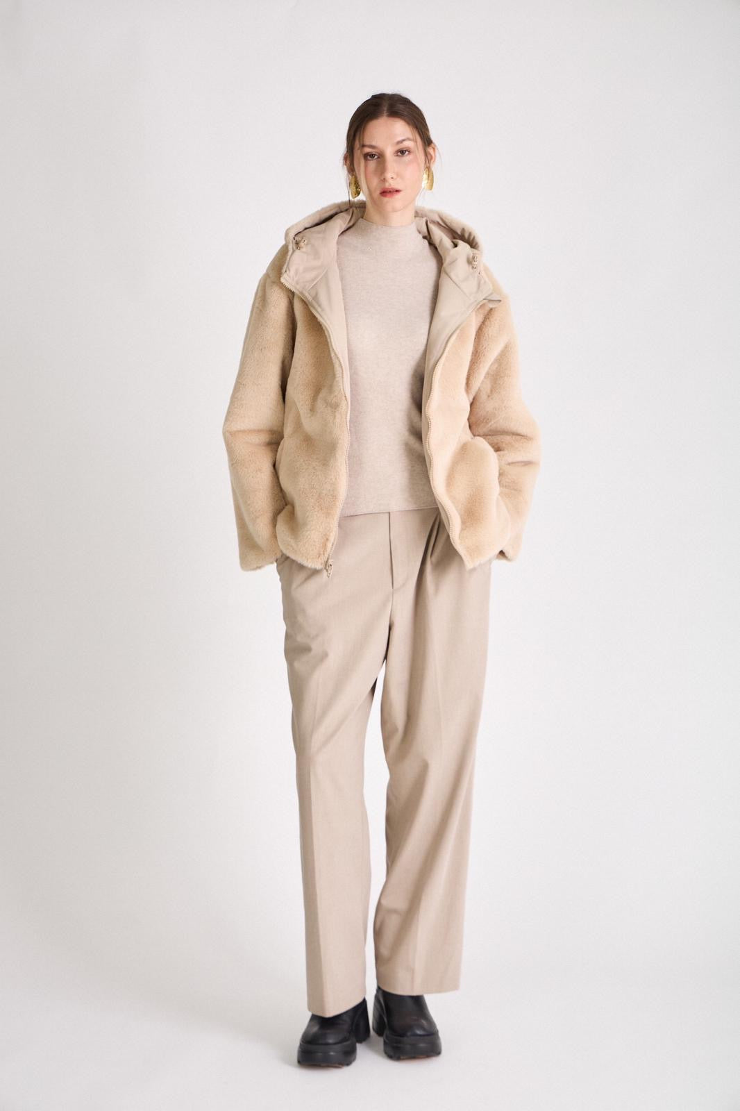 PARKA ESCNDL REVERSÍVEL COM CARAPUÇO - Carla Valente