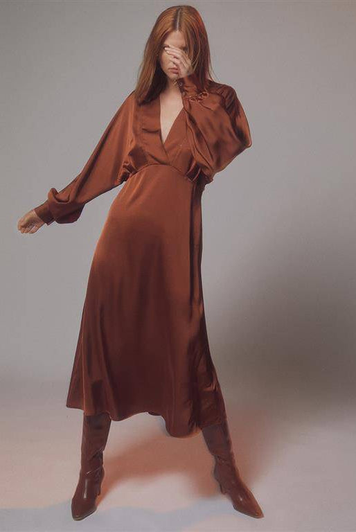 VESTIDO MAITE DE CETIM C/MANGA POETA - Carla Valente