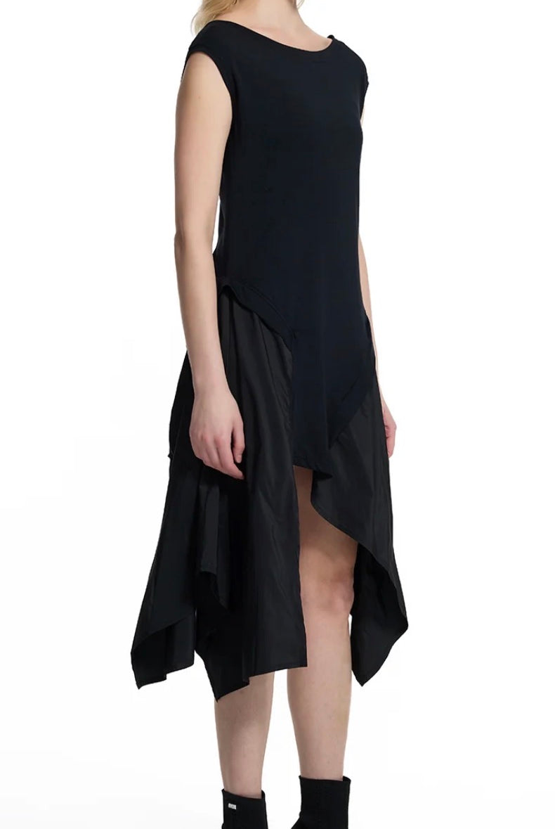 VESTIDO VDR DECOTE BARCO FOLHO ASSIMÉTRO - Carla Valente