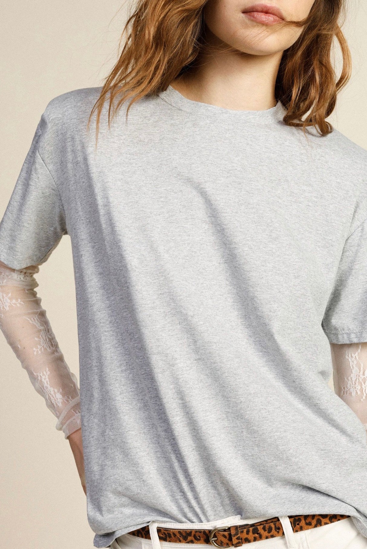 T-SHIRT DIXIE RENDA MANGAS E OMBREIRAS - Carla Valente
