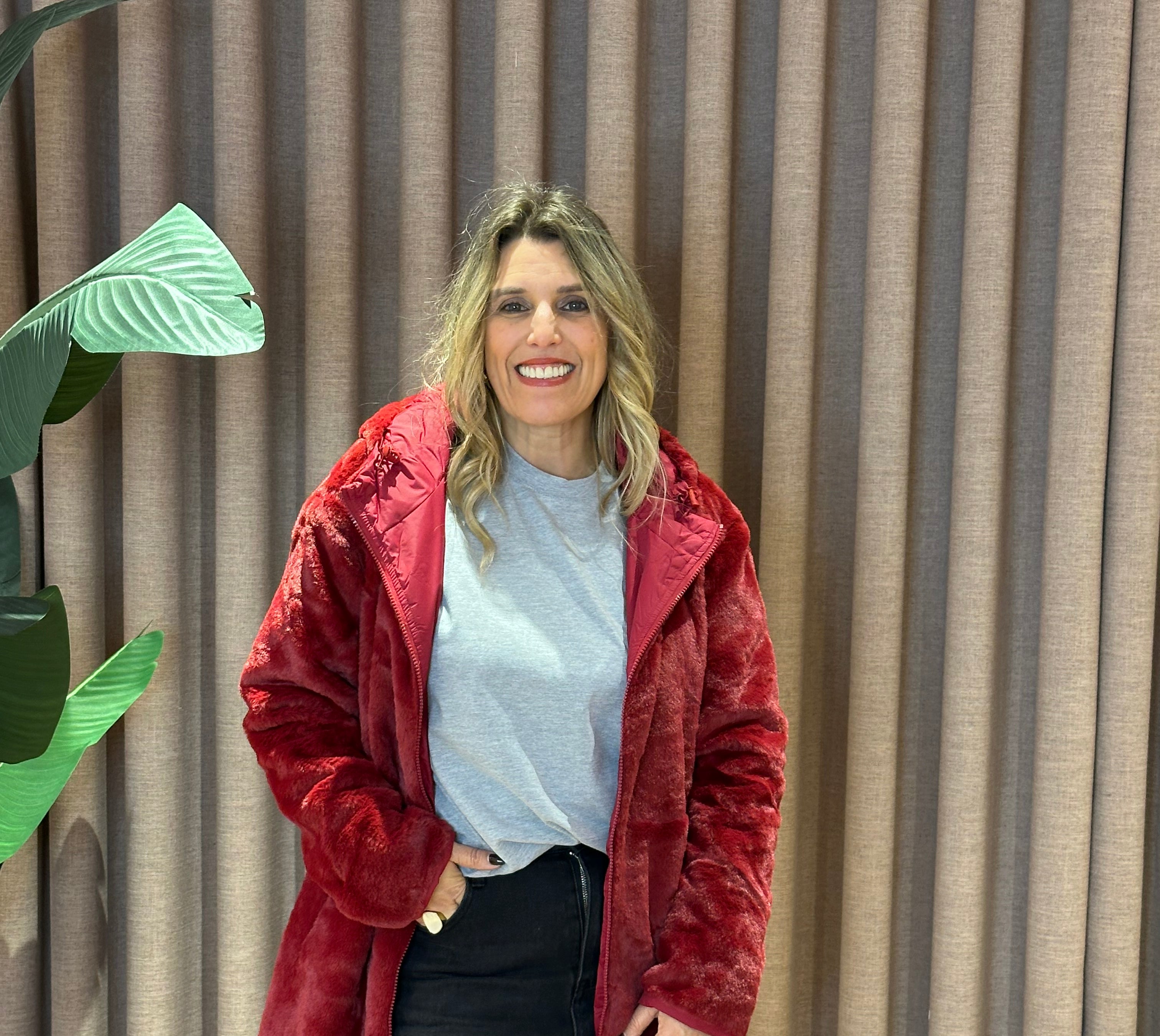 PARKA ACETINADA REVERSÍVEL COM CARAPUÇO - Carla Valente