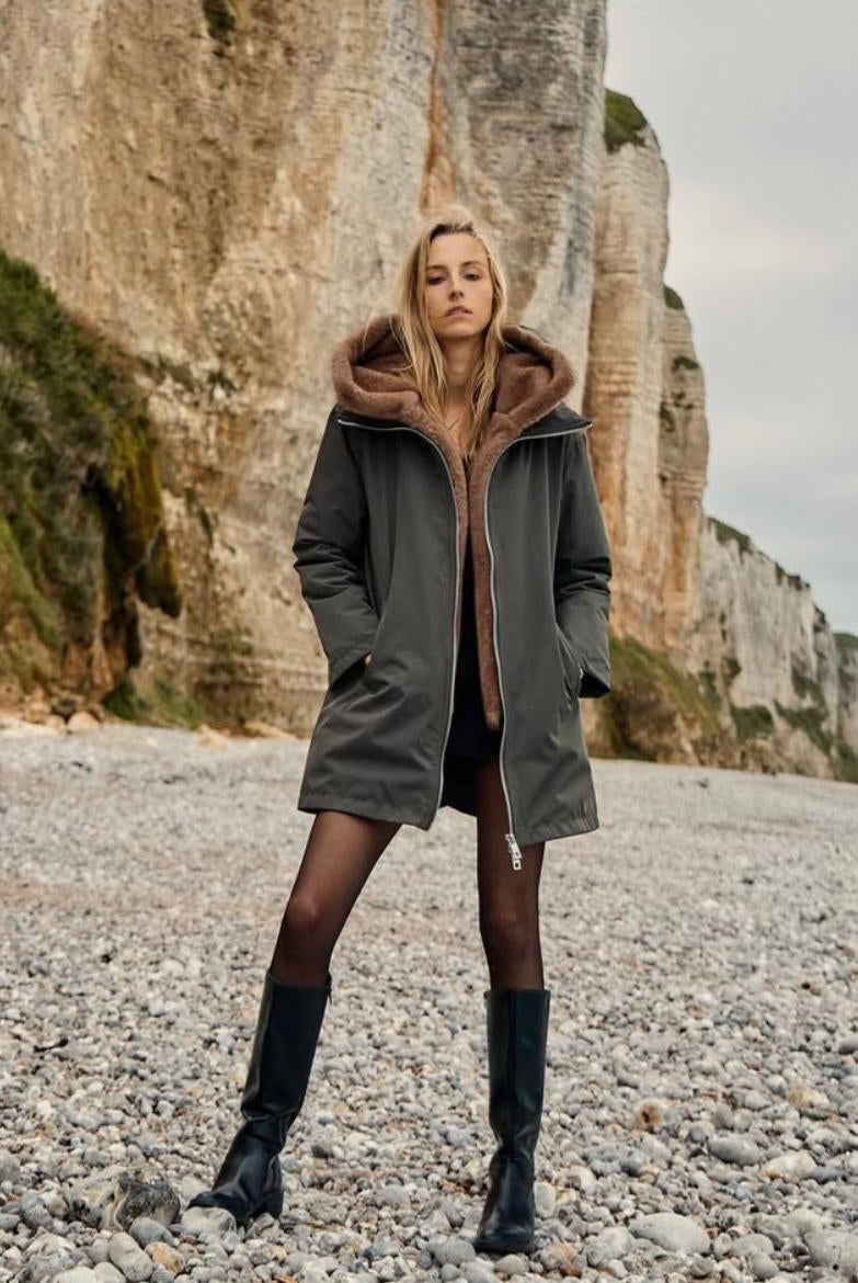 PARKA COM PELO REMOVÍVEL E CARAPUÇO - Carla Valente