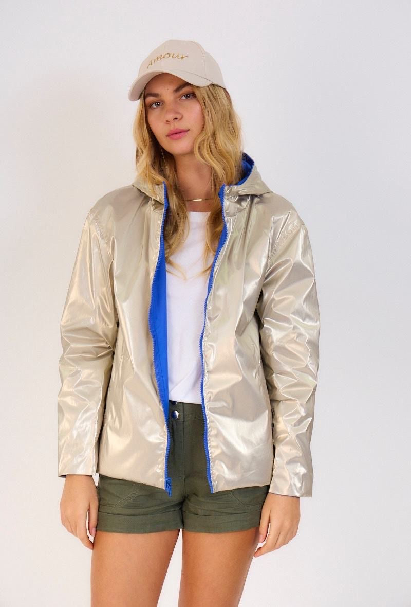 PARKA APRIL CURTA TECIDO IMPERMEÁVEL REVERSÍVEL COM CARAPUÇO - Carla Valente