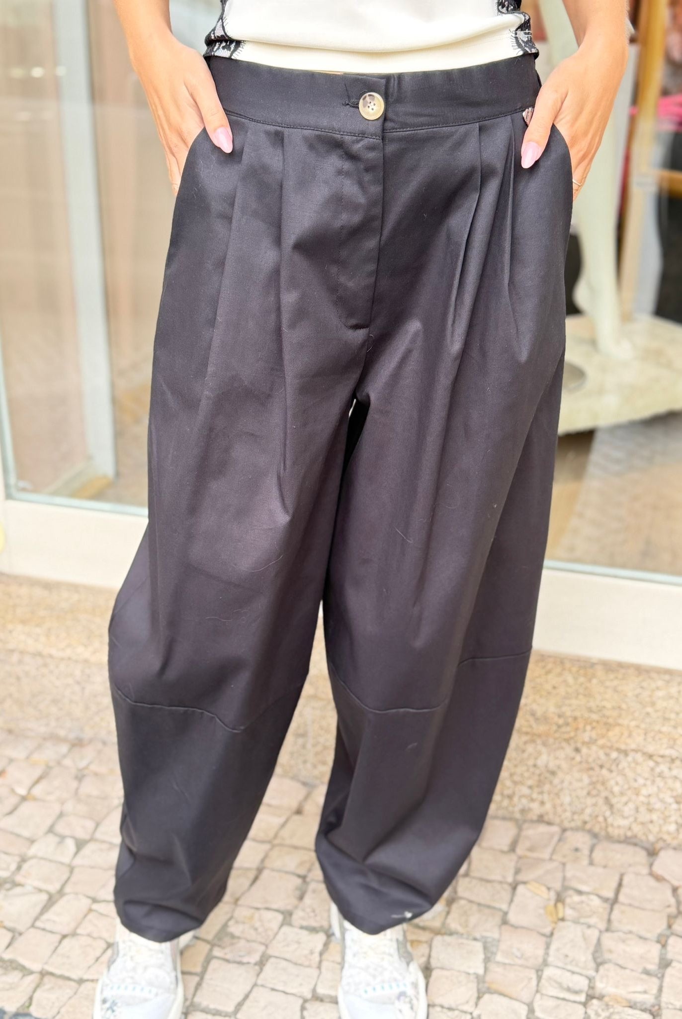 CALÇA DIXIE BALLOON C/ PINÇAS - Carla Valente