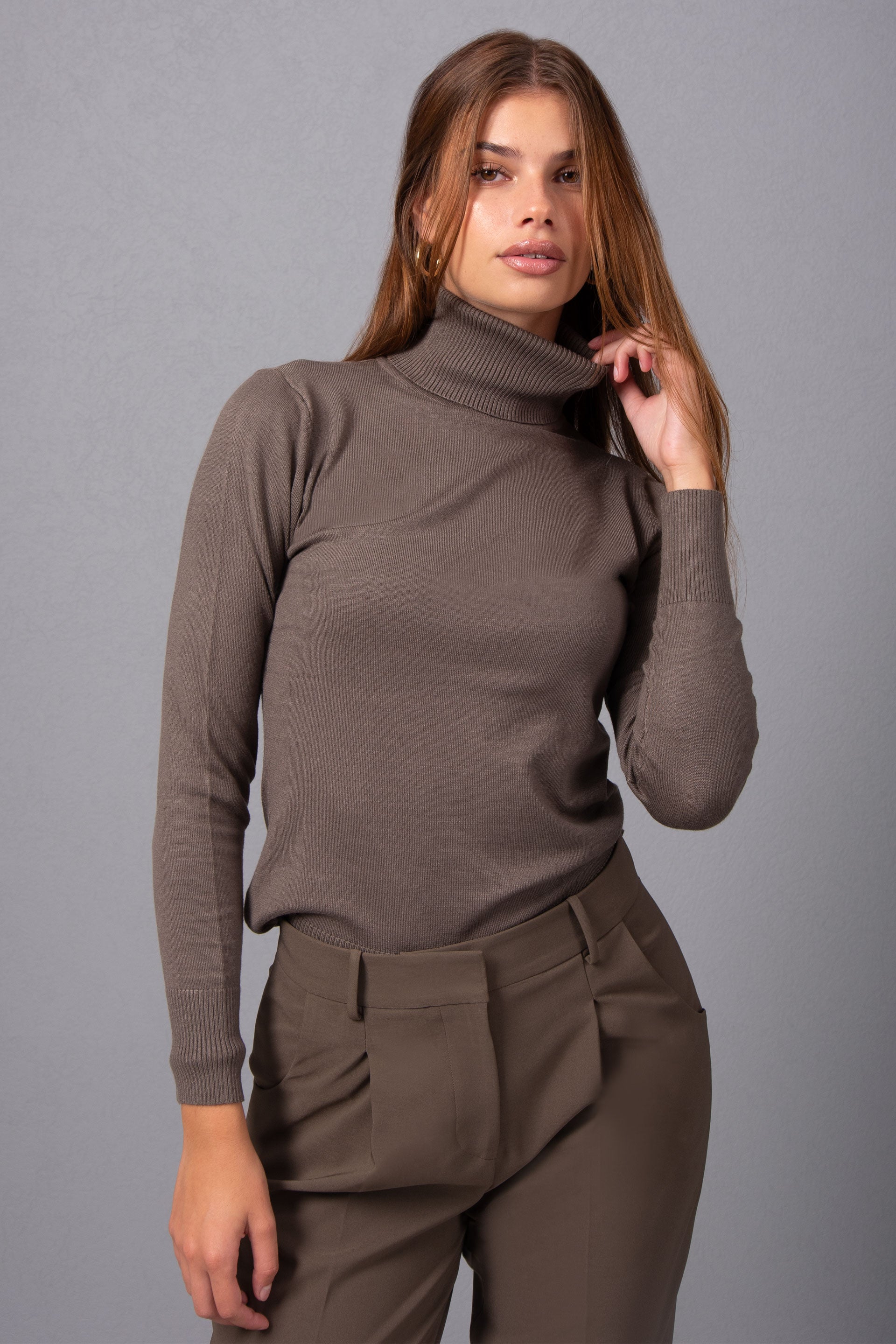 CAMISOLA FERRACHE BÁSICA GOLA ALTA - Carla Valente