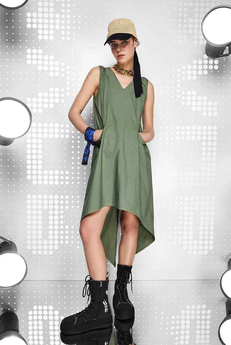 VESTIDO VDR S/MANGAS C/PONTAS - Carla Valente