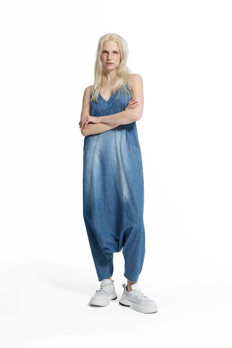 JUMPSUIT VDR BUGGY JEANS DECOTE EM V - Carla Valente