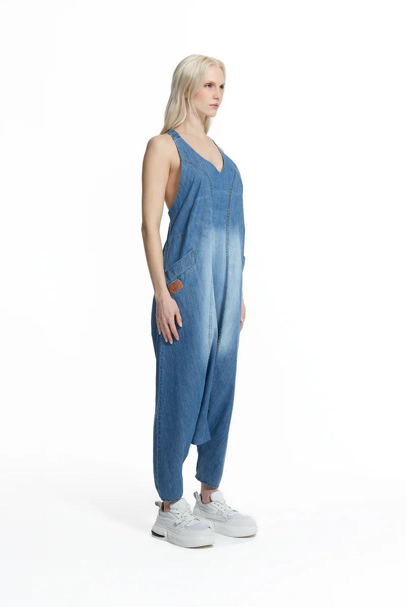 JUMPSUIT VDR BUGGY JEANS DECOTE EM V - Carla Valente