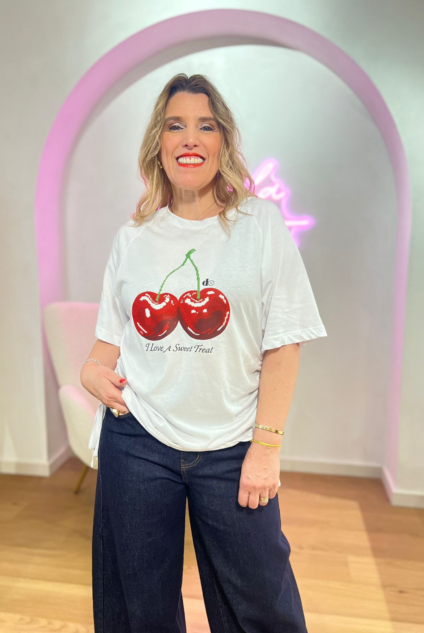 T-SHIRT DIXIE CEREJAS BAINHA REPUXADA - Carla Valente
