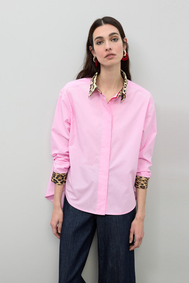 CAMISA LOLA CASADEMUNT EM POPELINE COM PUNHOS E GOLA ANML PRINT - Carla Valente