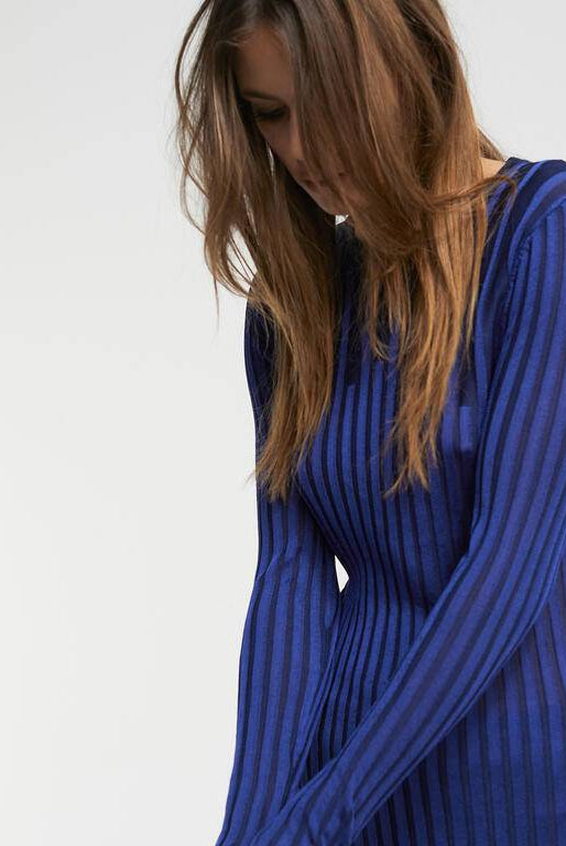 JERSEY LOLA CASDMNT GOLA REDONDA DETALHO - Carla Valente