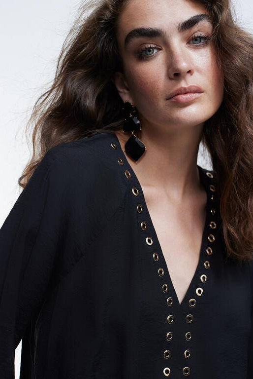 BLUSA LOLA CASADMNT C/MNGA BUFANTES COMS - Carla Valente
