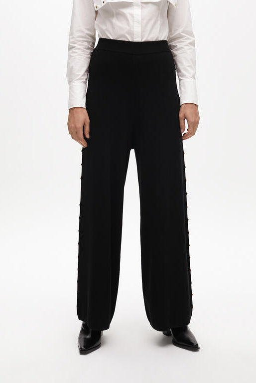 CALÇA LOLA CASADMMNT RETA DE MALHA TACHAS LATERAIS - Carla Valente