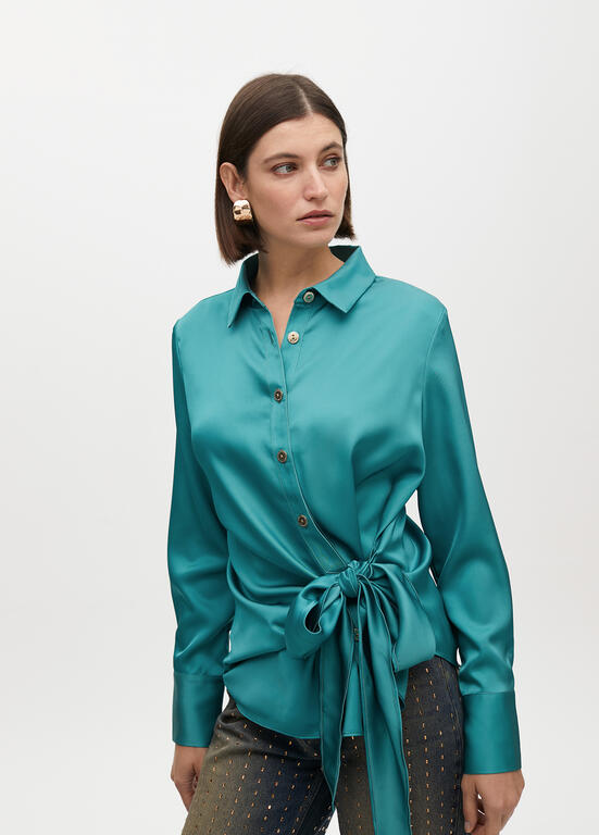 CAMISA LOLA CASADMNT COM DETALHE DE NÓ BAIXO - Carla Valente