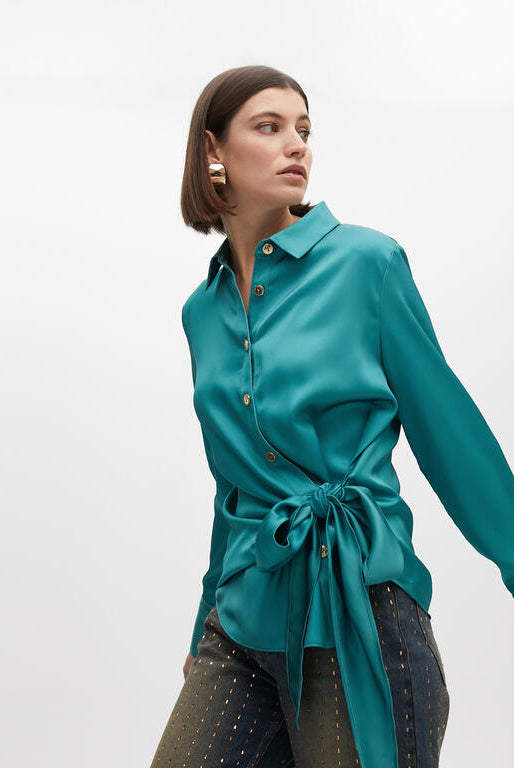 CAMISA LOLA CASADMNT COM DETALHE DE NÓ BAIXO - Carla Valente