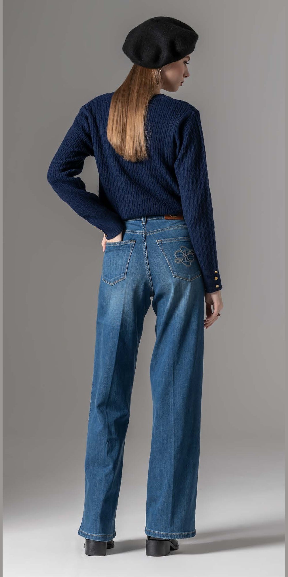 Calça LiberJeans Kale EF de perna larga - vista traseira