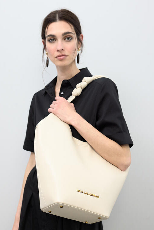 SHOPPER LOLA CASADMNT ASA NÓS - Carla Valente