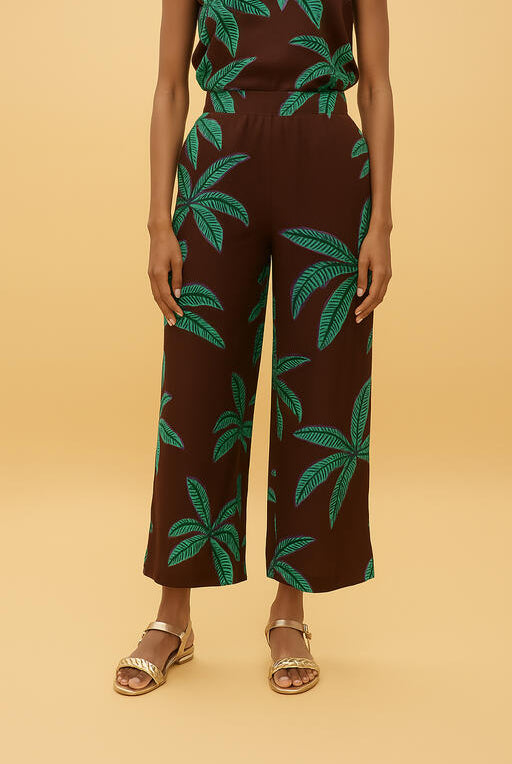 PANTALONA LOLA CASADEMNT DE FUNDO CASTANHO COM PALMEIRAS - Carla Valente