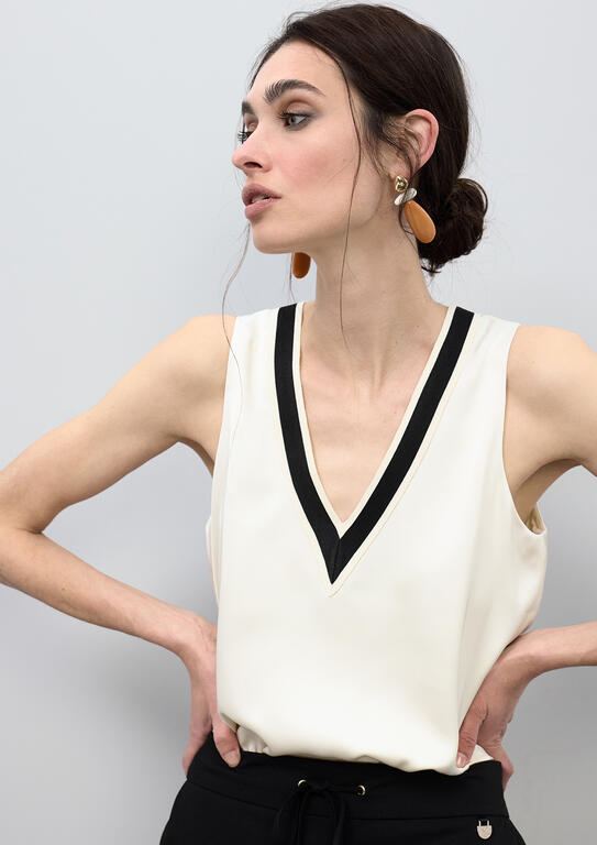 TOP LOLA CASADMNT DEC EM V TRICOT - Carla Valente