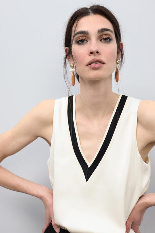 TOP LOLA CASADMNT DEC EM V TRICOT - Carla Valente