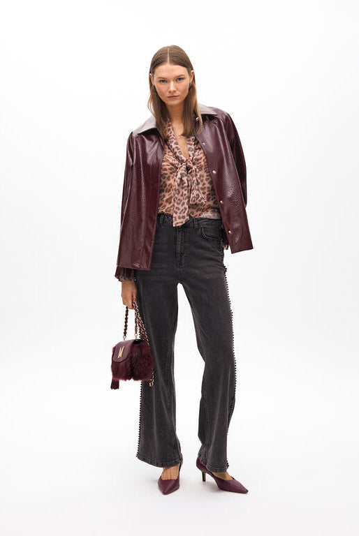 JEANS MAITE WIDE LEG COM TACHAS - Carla Valente