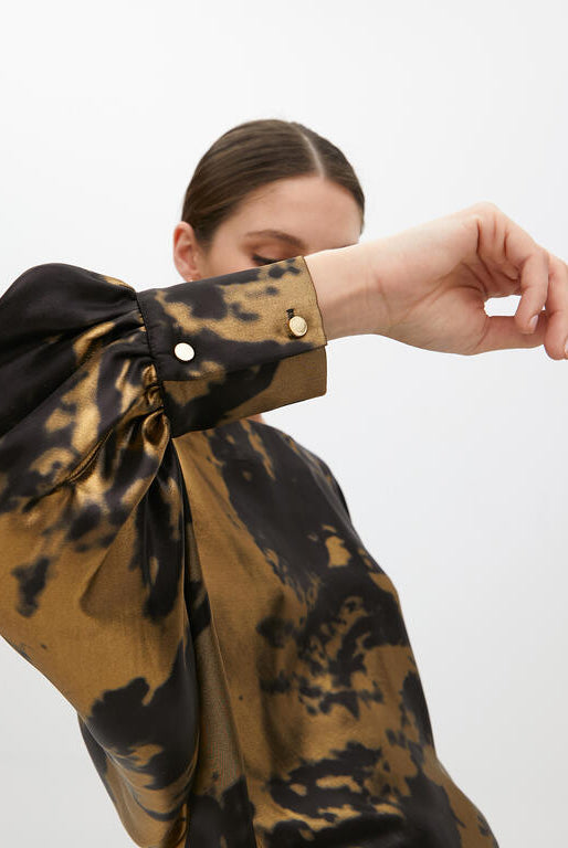 BLUSA MAITE ESTAMPADA COM MANGA ASSIMÉTRICA - Carla Valente