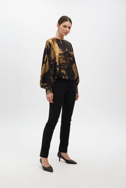 BLUSA MAITE ESTAMPADA COM MANGA ASSIMÉTRICA - Carla Valente
