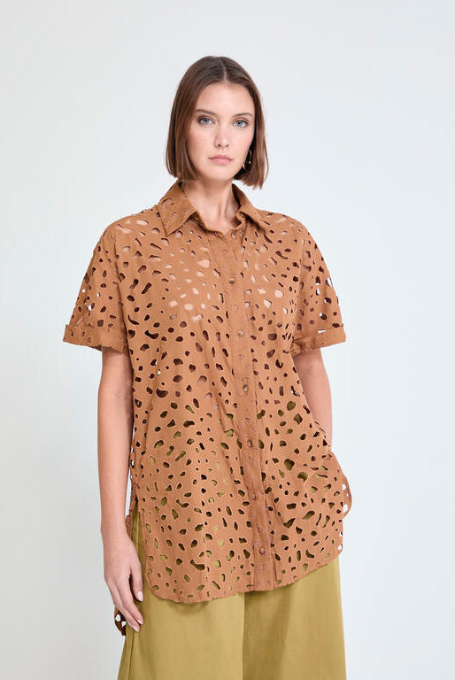 CAMISA MAITE RETA PERFURADOS BORDADOS - Carla Valente