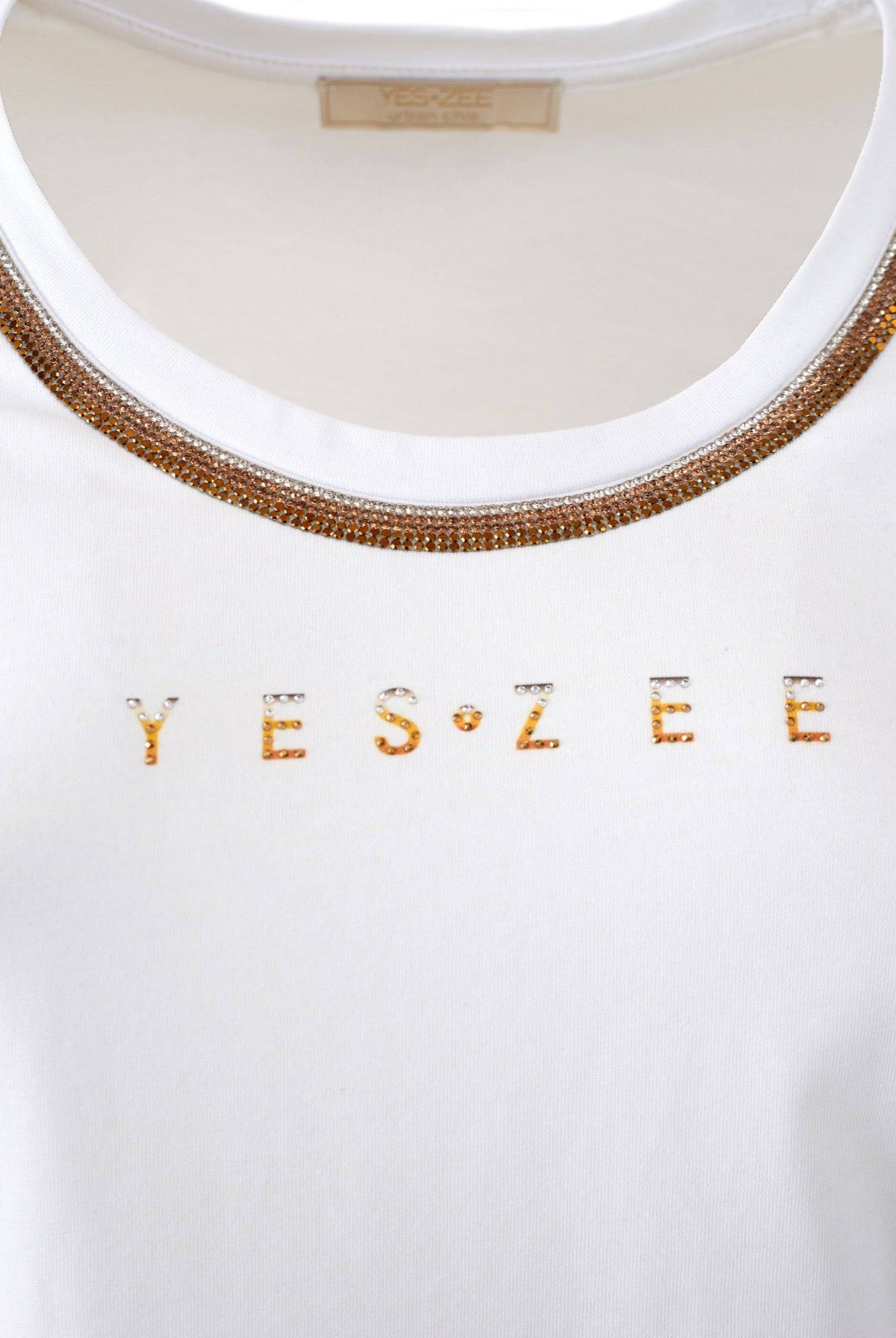 T-SHIRT YES ZEE DEC REDONDO C/STRASS - Carla Valente