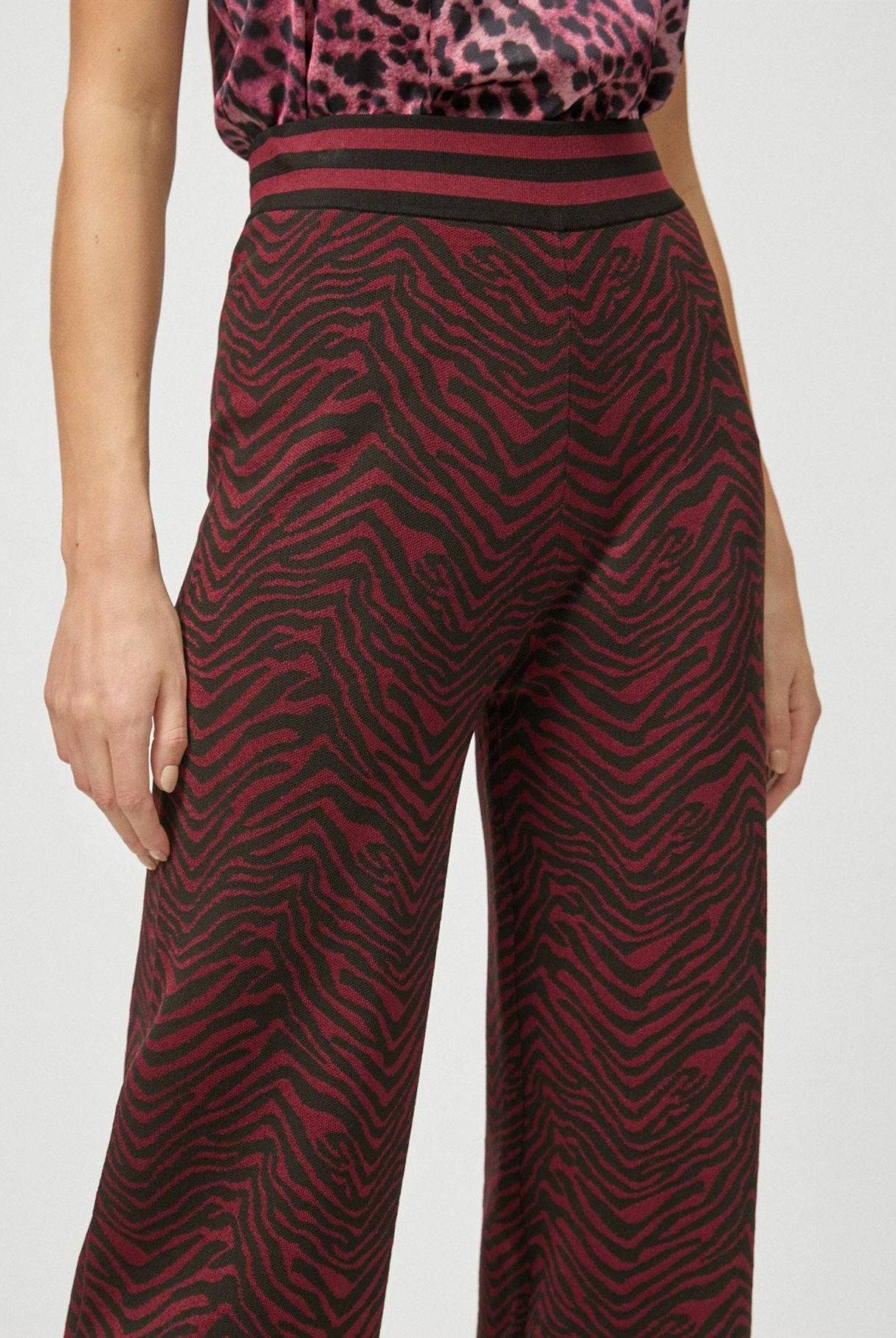 CALÇA MAITE ANML PRINT C/PUNHO - Carla Valente
