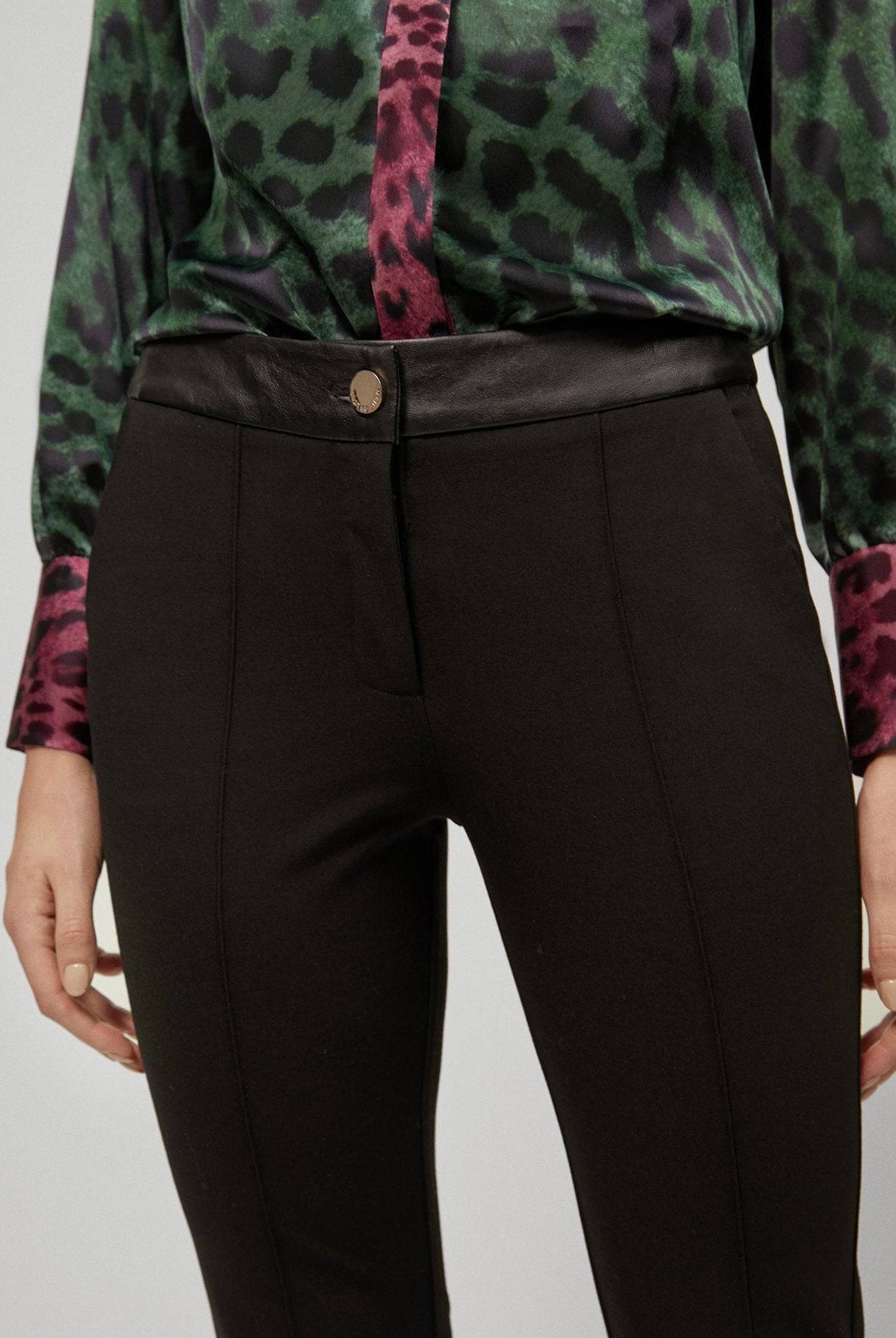 CALÇA MAITE BASIC CINTURA ECOPELE - Carla Valente