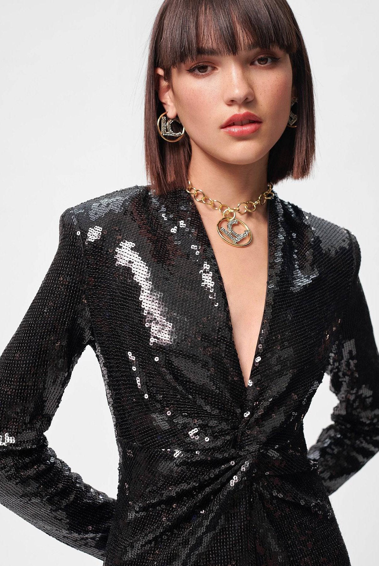 VESTIDO LOLA CASDMNT MIDI LANTEJOULAS - Carla Valente