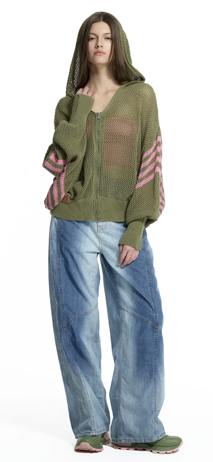 CASACO VDR DE MALHA PERFURADA 17  COM CARAPUÇO - Carla Valente