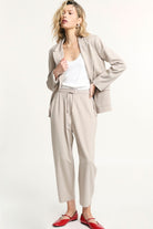 CALÇA PLEASE WIDE LEG LISTRADA CINTA SUBIDA - Carla Valente