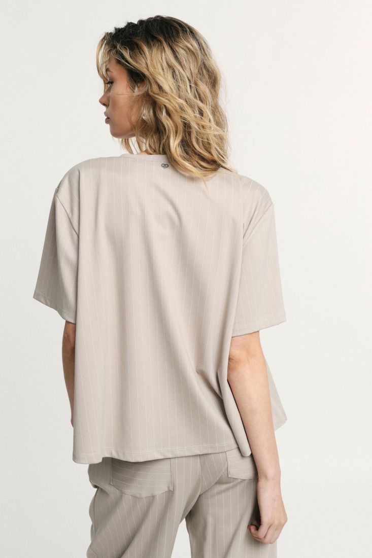 T-SHIRT PLEASE OVERSIZE COM APLICAÇÃO JOIA - Carla Valente