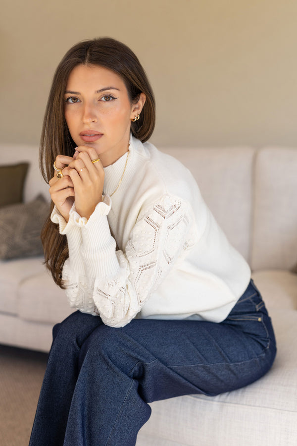 CAMISOLA FERRACHE DE MALHA COM MANGAS TRABALHADAS - Carla Valente