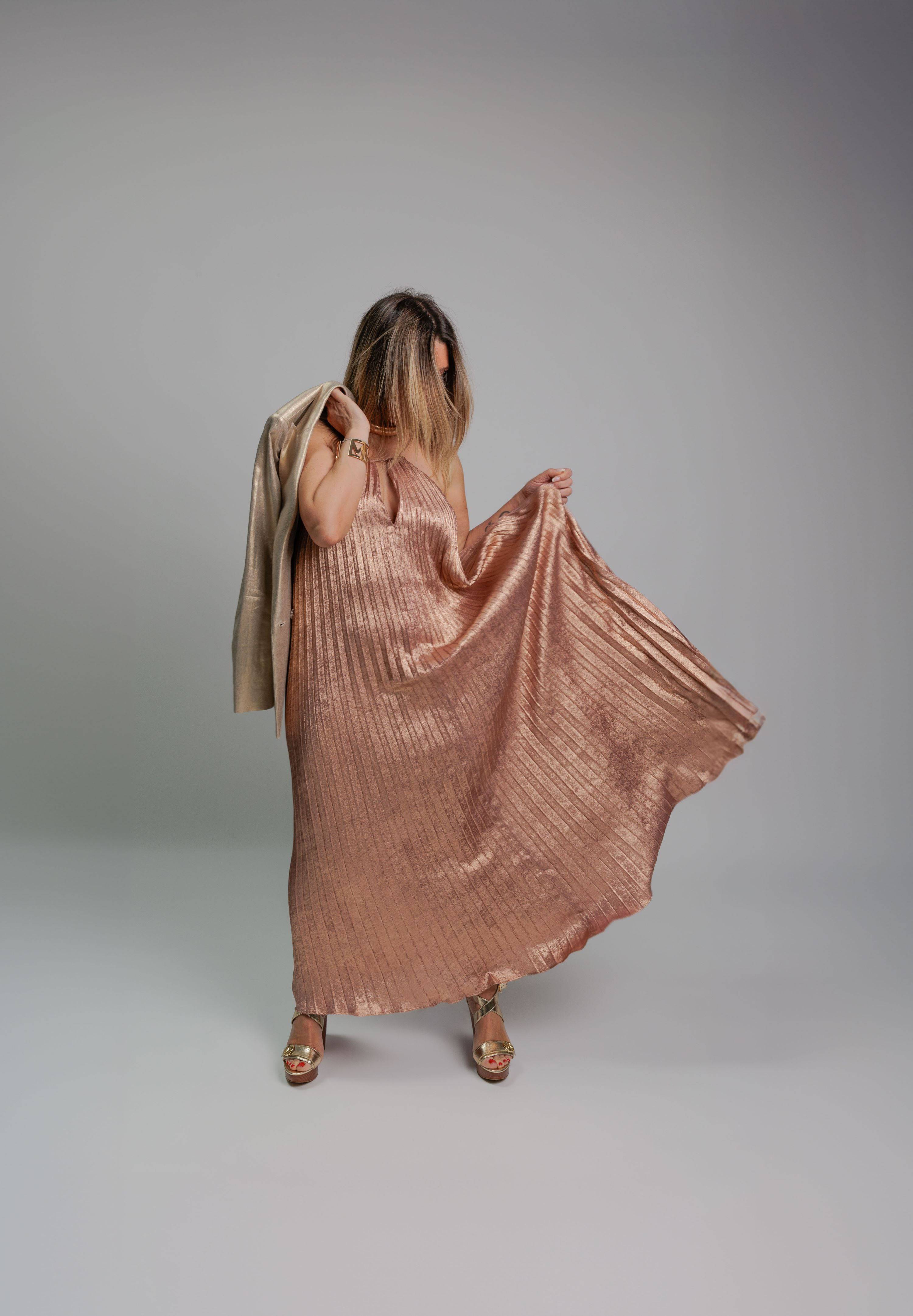 VESTIDO MAITE FRENTE ÚNICA PLISSADO - Carla Valente