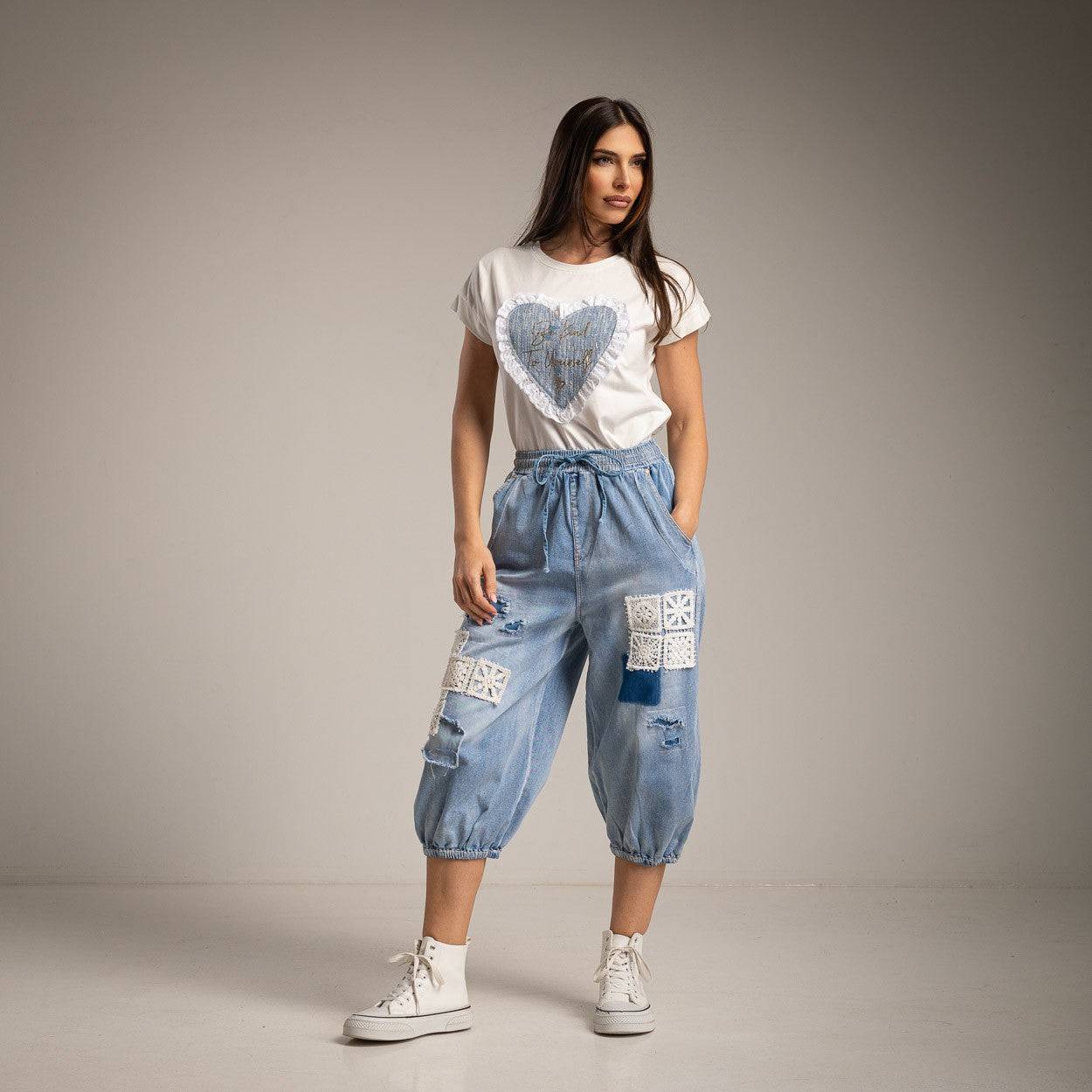 T-SHIRT ALBNS CORAÇÃO DE RENDA DENIM - Carla Valente