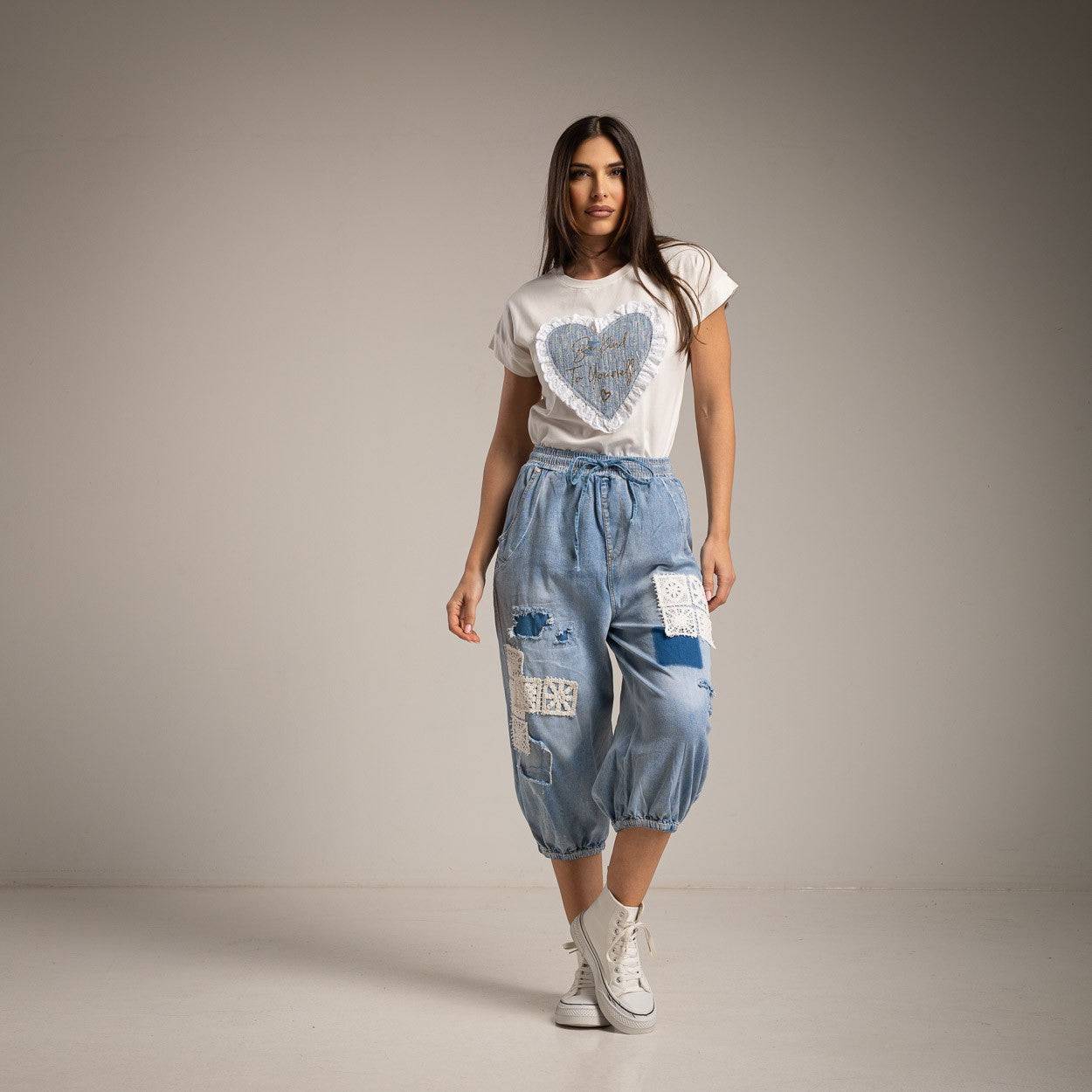 T-SHIRT ALBNS CORAÇÃO DE RENDA DENIM - Carla Valente