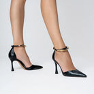 STILETTO CARRANO SALTO FINO COM TIRA DOURADA - Carla Valente