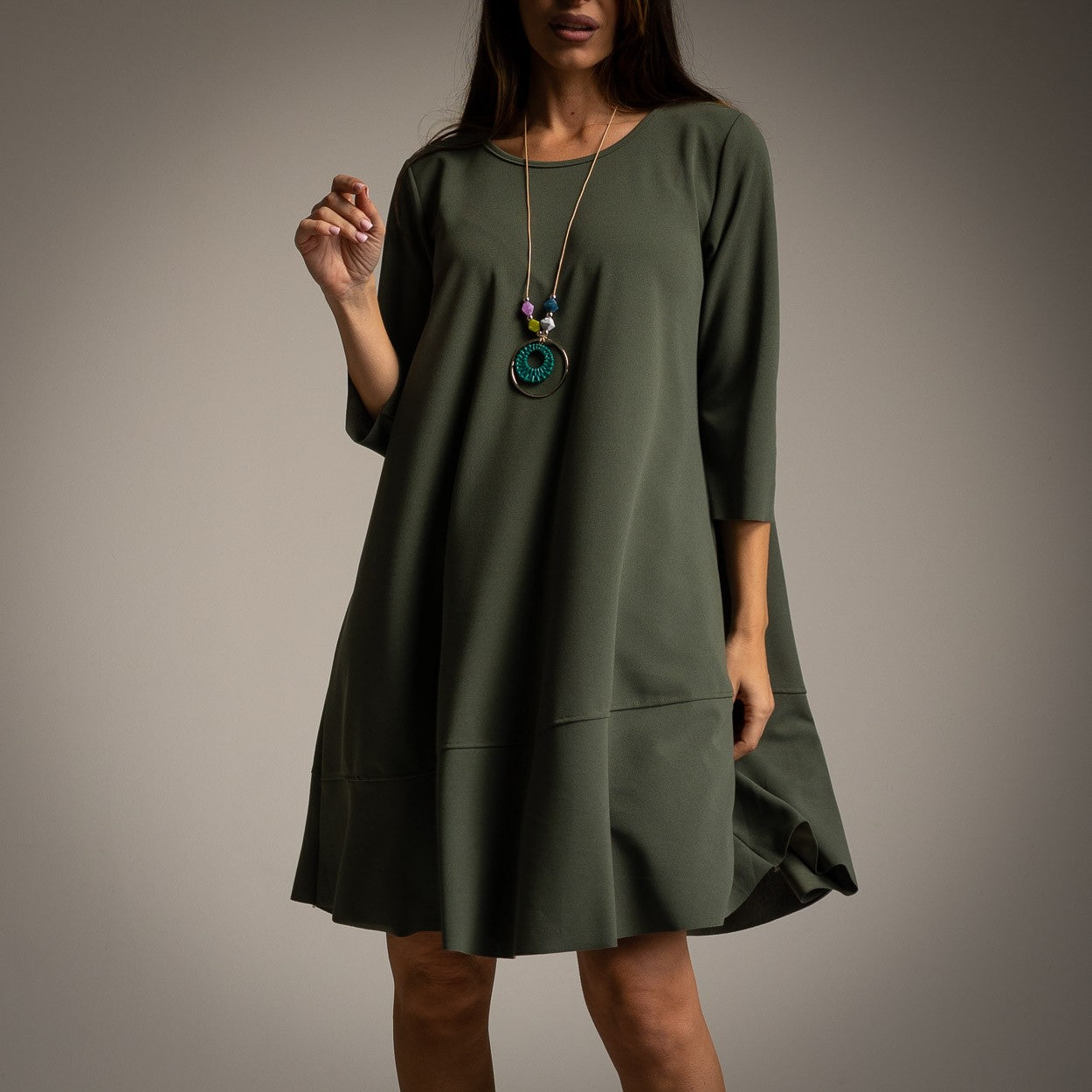 VESTIDO ALBNS  BÁSICO BAIXO RUFFLE + COR - Carla Valente