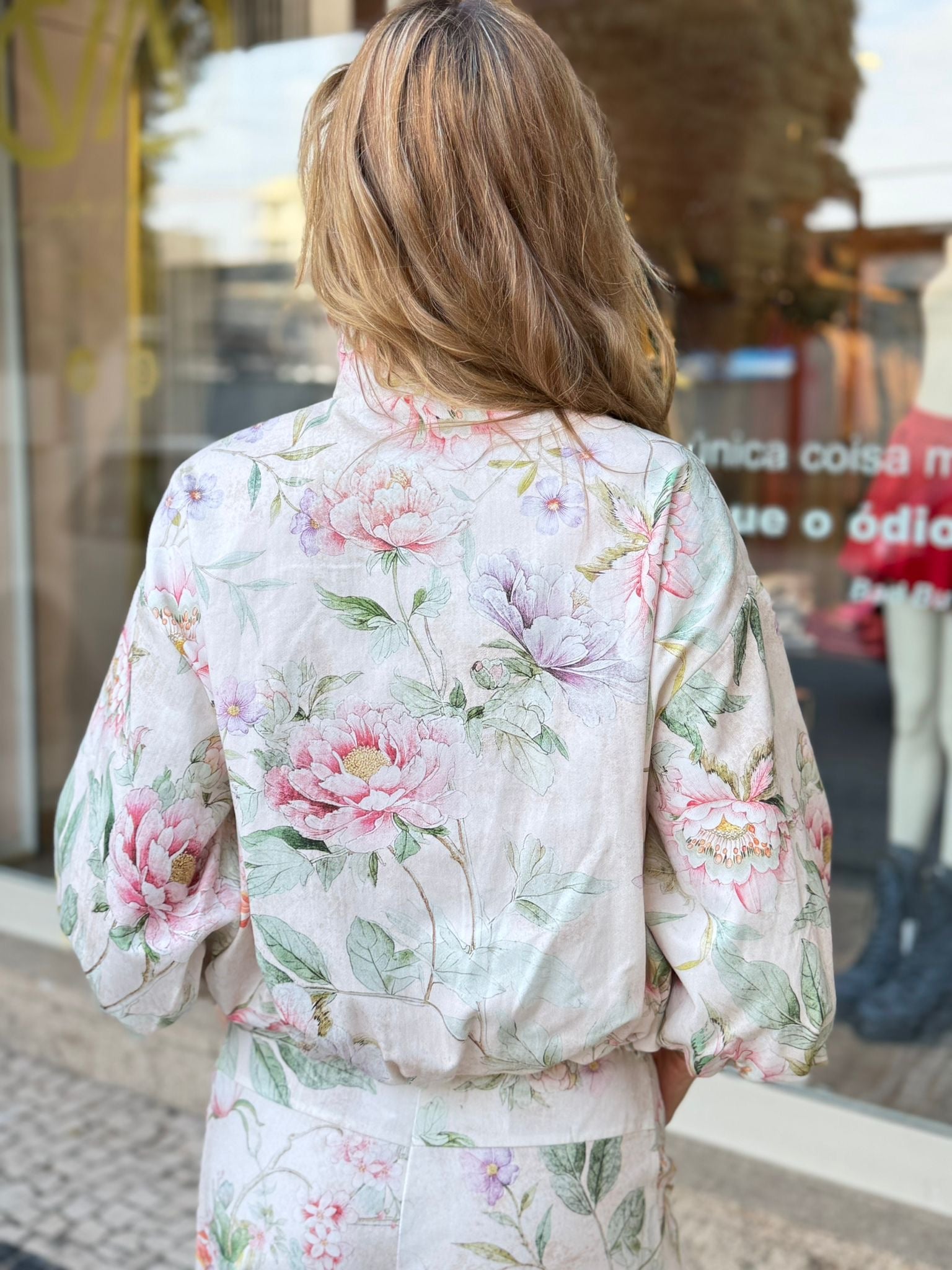 BOMBER IMPERIAL ESTAMPADO FLORIDO - Carla Valente