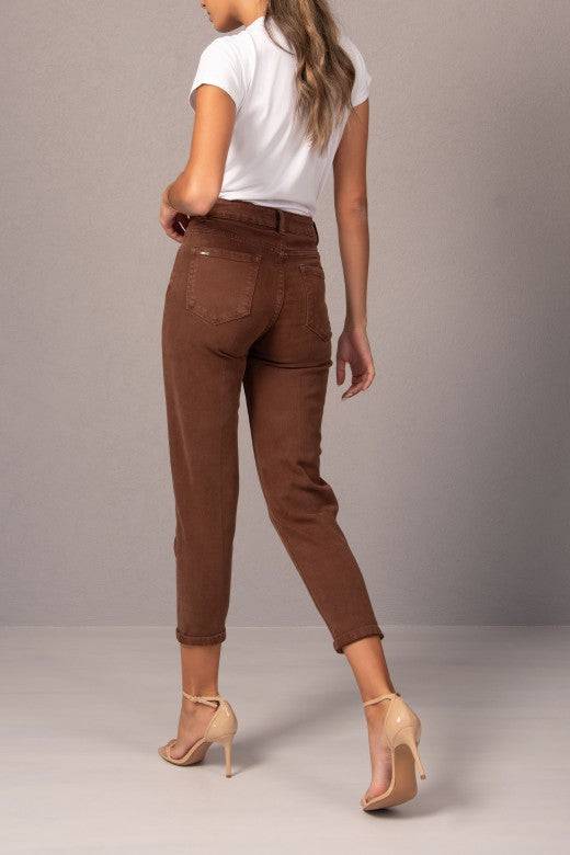 JEANS FERRACHE MOM FIT EM ALGODÃO - Carla Valente