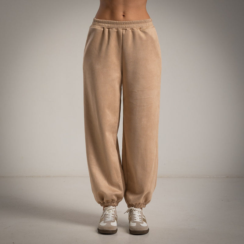 CALÇAS ALBNS BALLOON EM CAMURÇA COM BOLS - Carla Valente