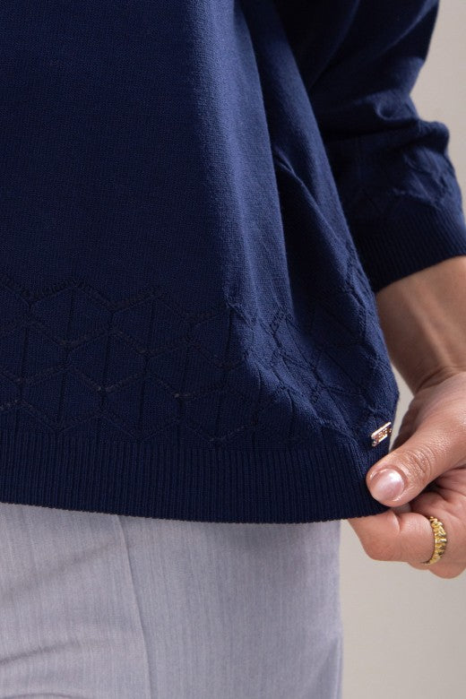 CAMISOLA FERRACHE DE MALHA FLUIDA COM DETALHE PERFURADO - Carla Valente
